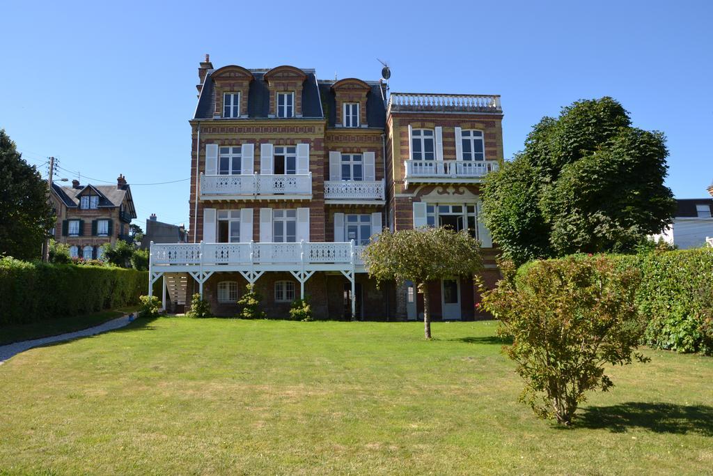 Guesthouse La Mascotte ヴィレ・シュル・メール エクステリア 写真
