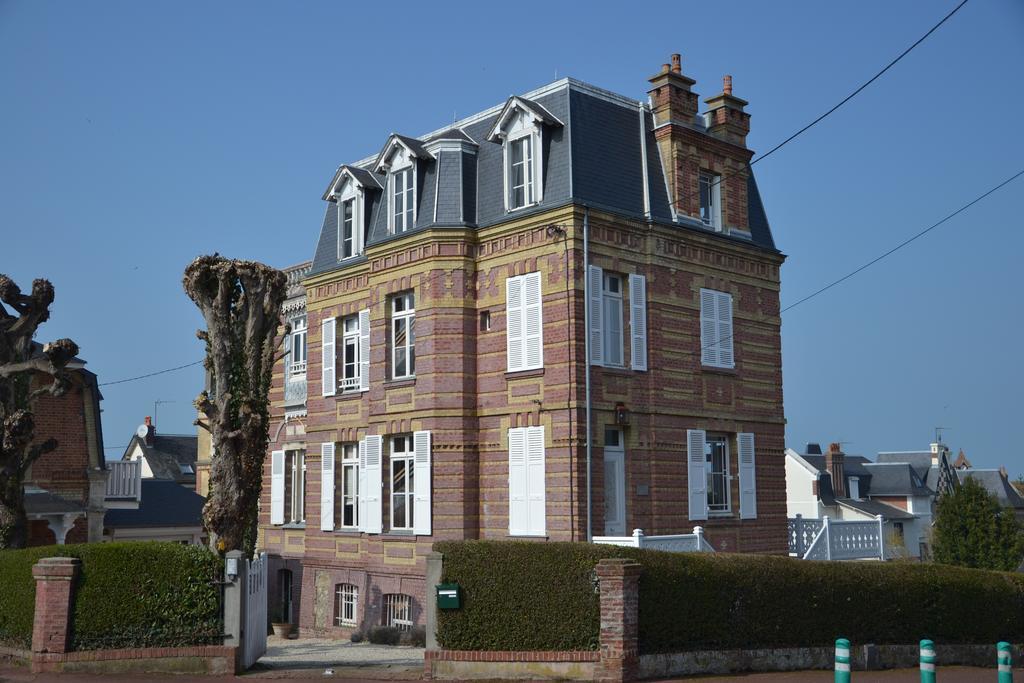 Guesthouse La Mascotte ヴィレ・シュル・メール エクステリア 写真