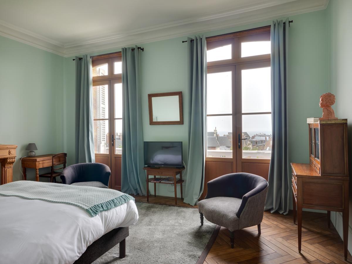 Guesthouse La Mascotte ヴィレ・シュル・メール エクステリア 写真